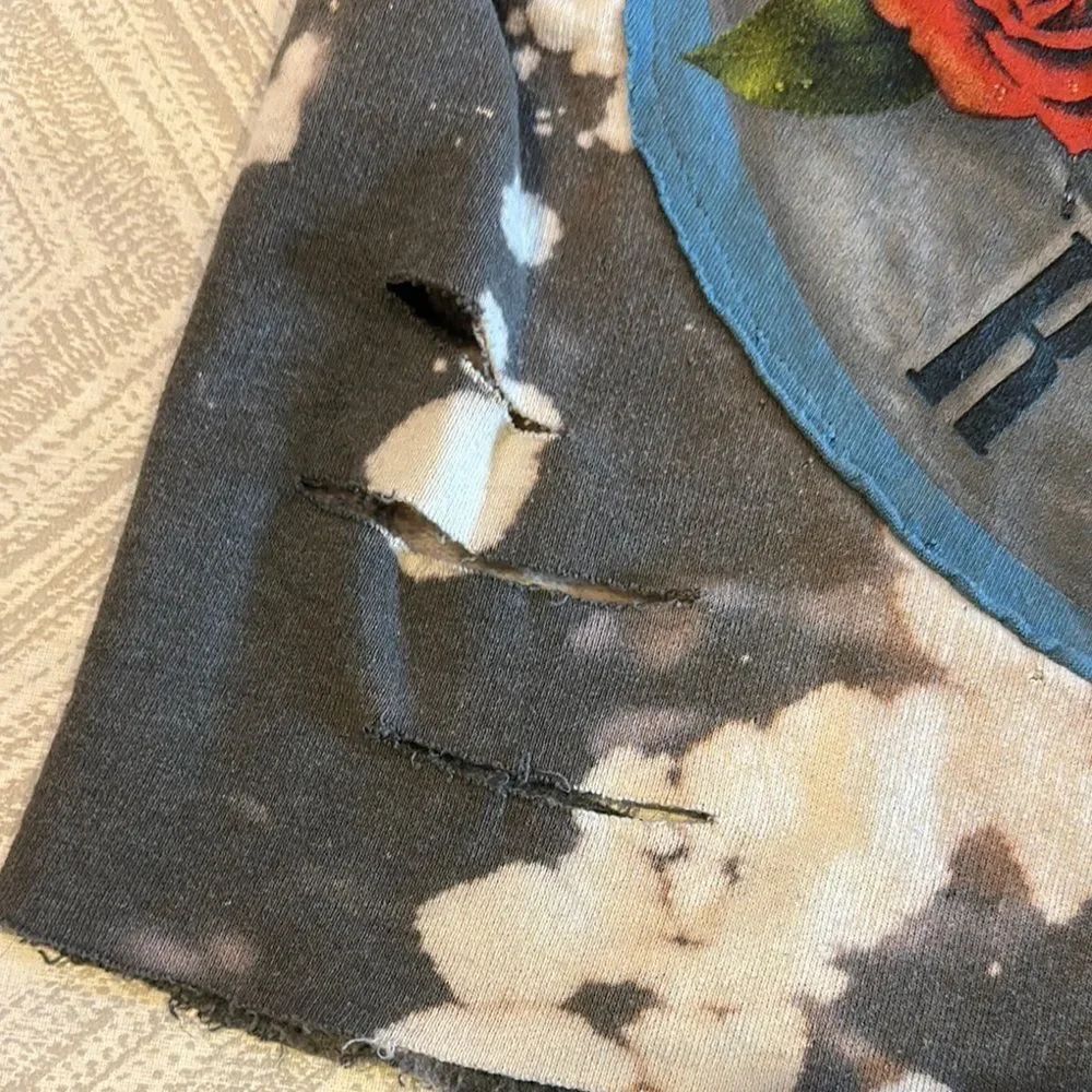 Roadie Couture Women’s Guns N' Roses Tie-Dye Distressed Sweatshirt - Picture 3 of 5